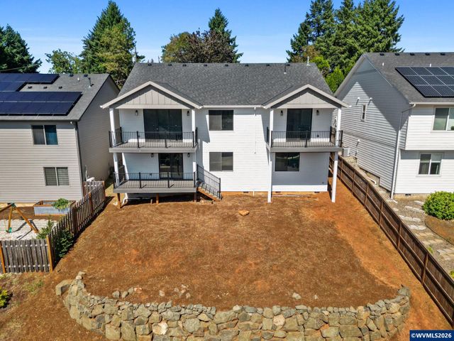 134 Rainier Dr SE, Salem, OR 97306