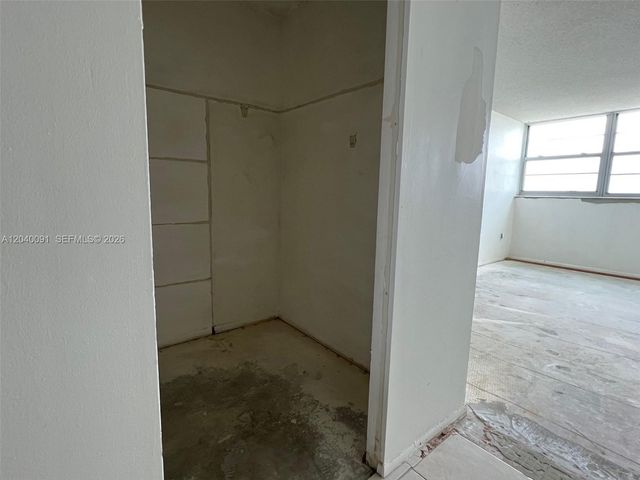 13155 Ixora Ct 703, North Miami, FL 33181