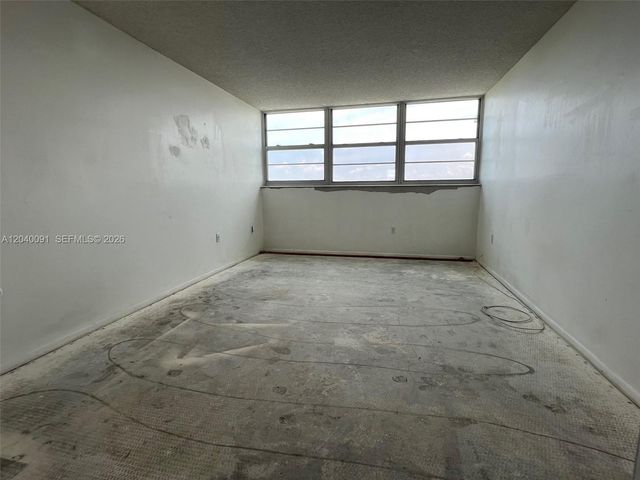 13155 Ixora Ct 703, North Miami, FL 33181
