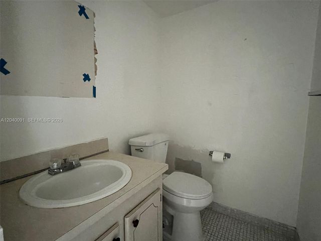 13155 Ixora Ct 703, North Miami, FL 33181