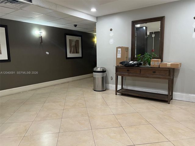 13155 Ixora Ct 703, North Miami, FL 33181