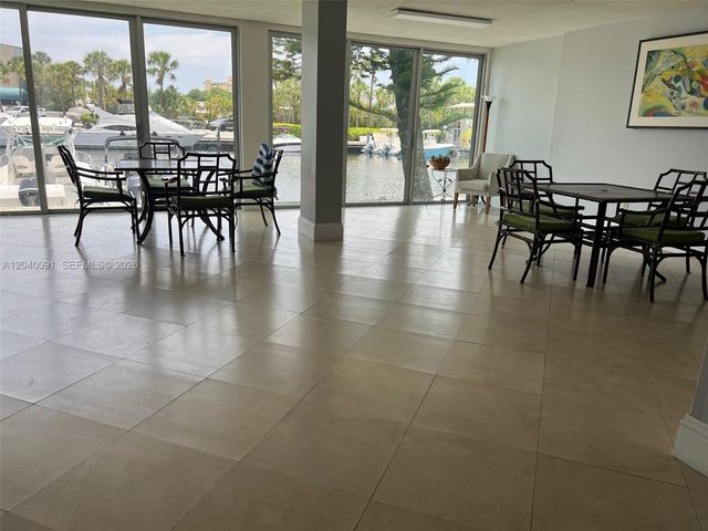 13155 Ixora Ct 703, North Miami, FL 33181