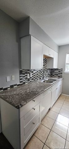 5411 rushhill, San Antonio, TX 78228