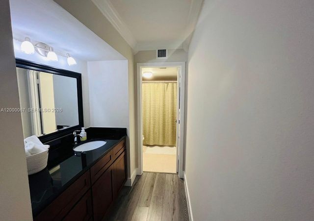 14343 SW 97th Ln, Miami, FL 33186