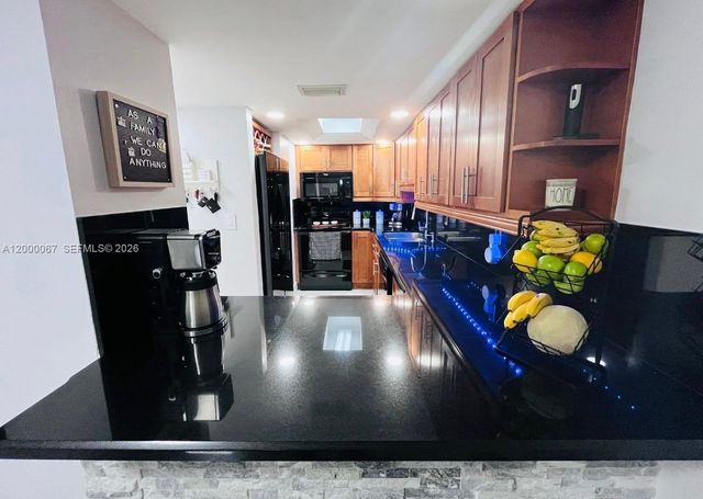 14343 SW 97th Ln, Miami, FL 33186