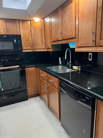 14343 SW 97th Ln, Miami, FL 33186