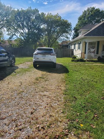 901 Augusta Street Street, Houston, MO 65483