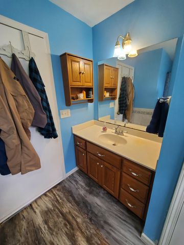 901 Augusta Street Street, Houston, MO 65483