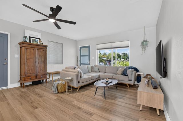 510 NE 8th Street, Pompano Beach, FL 33060