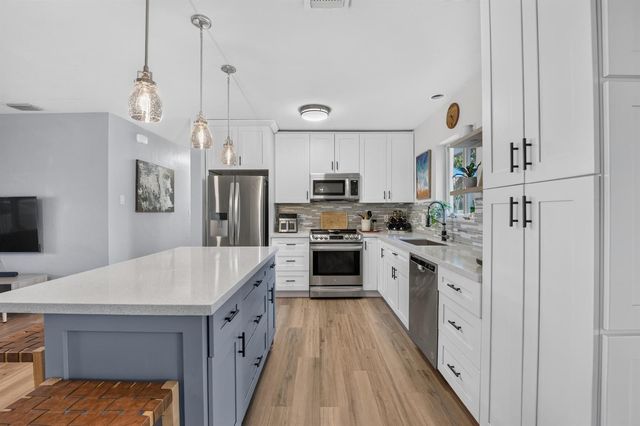 510 NE 8th Street, Pompano Beach, FL 33060