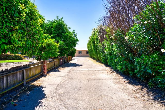 231 S Austin Rd, Manteca, CA 95336