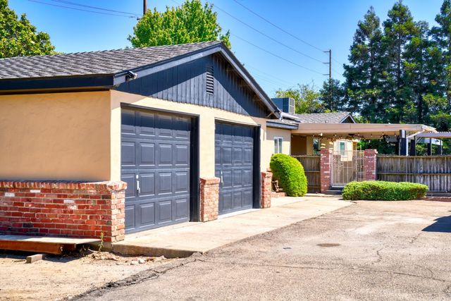 231 S Austin Rd, Manteca, CA 95336