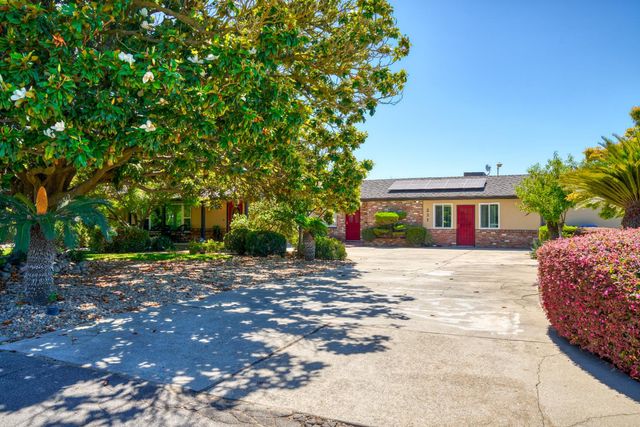 231 S Austin Rd, Manteca, CA 95336