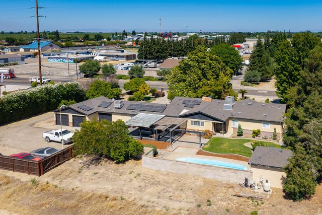 231 S Austin Rd, Manteca, CA 95336