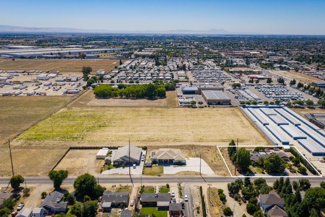 231 S Austin Rd, Manteca, CA 95336