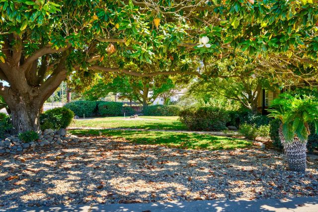 231 S Austin Rd, Manteca, CA 95336