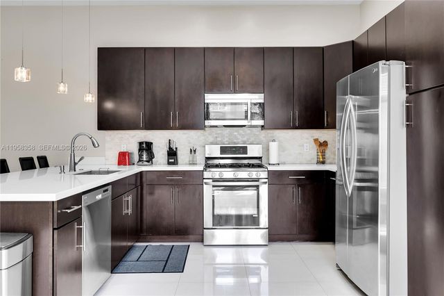 503 SW 16th St, Fort Lauderdale, FL 33315