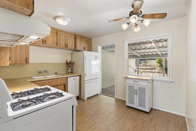 3620 Cowley Way, San Diego, CA 92117
