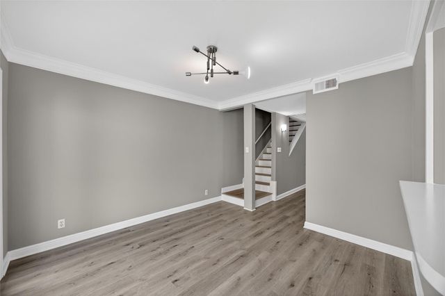 2109 Lander Lane 79, Houston, TX 77057