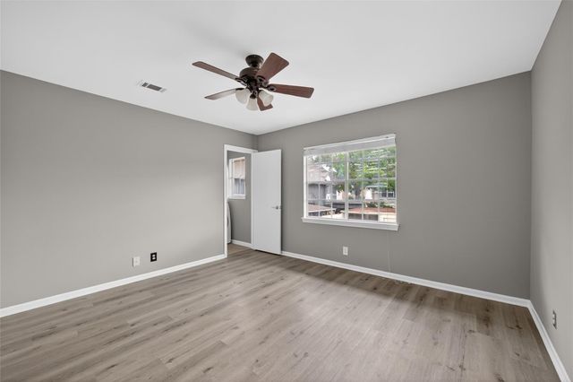 2109 Lander Lane 79, Houston, TX 77057