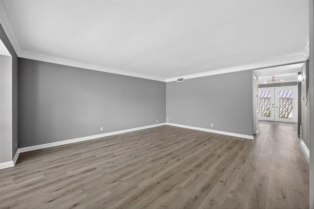 2109 Lander Lane 79, Houston, TX 77057