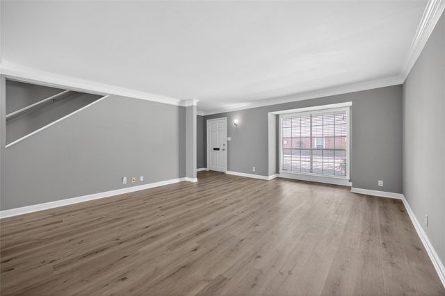 2109 Lander Lane 79, Houston, TX 77057