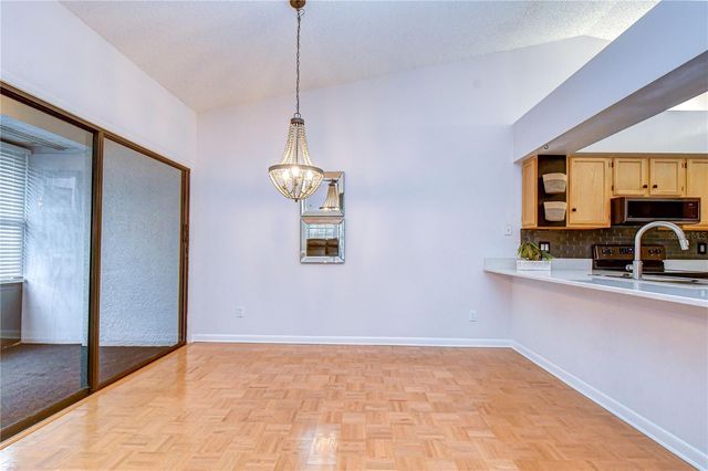 2749 COUNTRYSIDE BOULEVARD 8, Clearwater, FL 33761