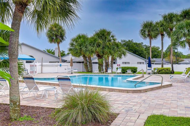 2749 COUNTRYSIDE BOULEVARD 8, Clearwater, FL 33761
