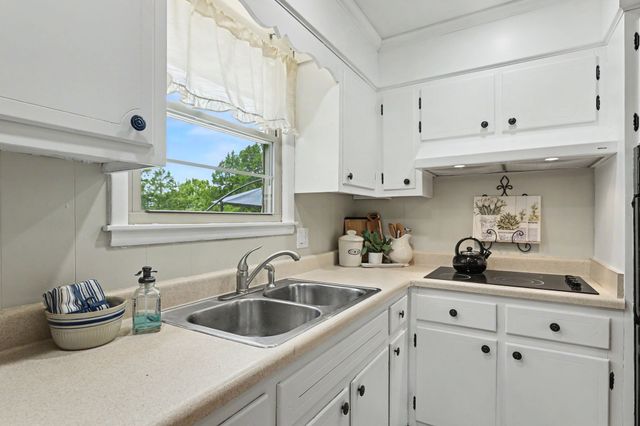 4334 Louise Rd, Cumberland Furnace, TN 37051