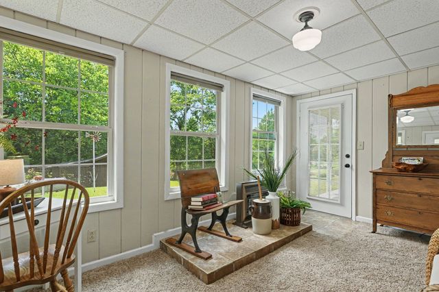 4334 Louise Rd, Cumberland Furnace, TN 37051