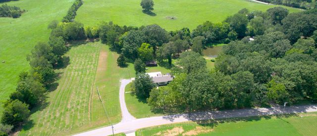 4334 Louise Rd, Cumberland Furnace, TN 37051