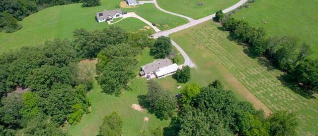 4334 Louise Rd, Cumberland Furnace, TN 37051