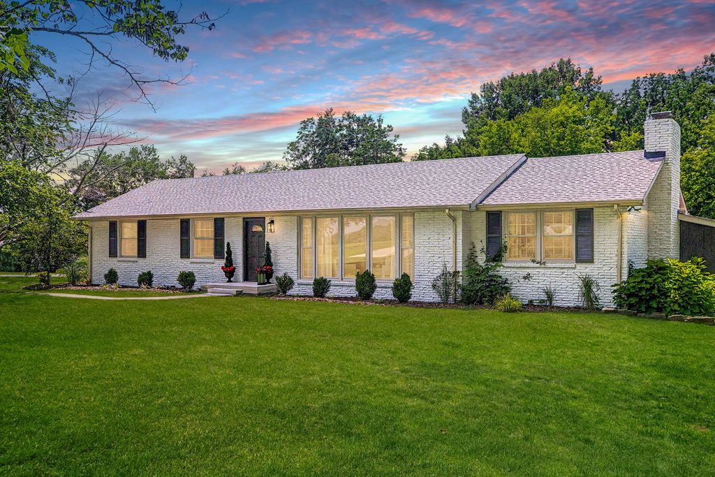 4334 Louise Rd, Cumberland Furnace, TN 37051