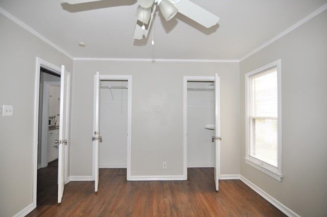 2726 Wayside Avenue, Fort Worth, TX 76110