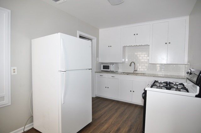 2726 Wayside Avenue, Fort Worth, TX 76110
