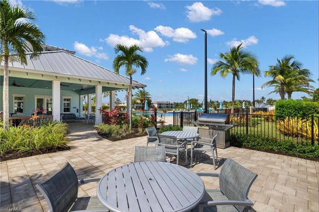 4714 Arboretum CIR # 102, Naples, FL 34112