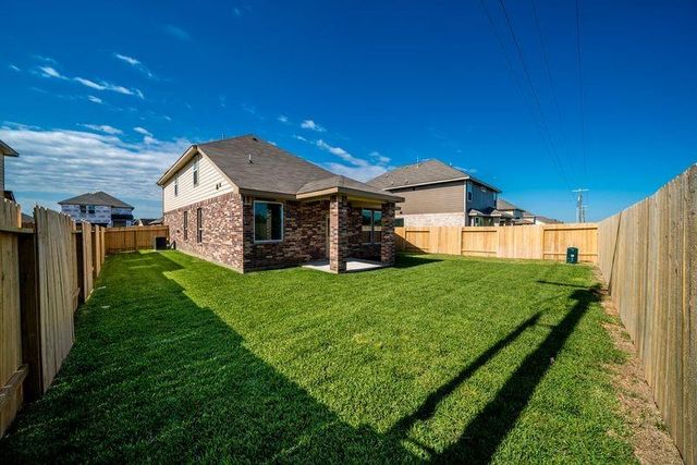 9522 Yellow Rose Drive, Texas City, TX 77591