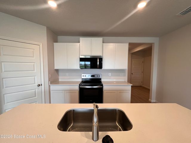 1394 Garabaldi Circle SE, Palm Bay, FL 32909