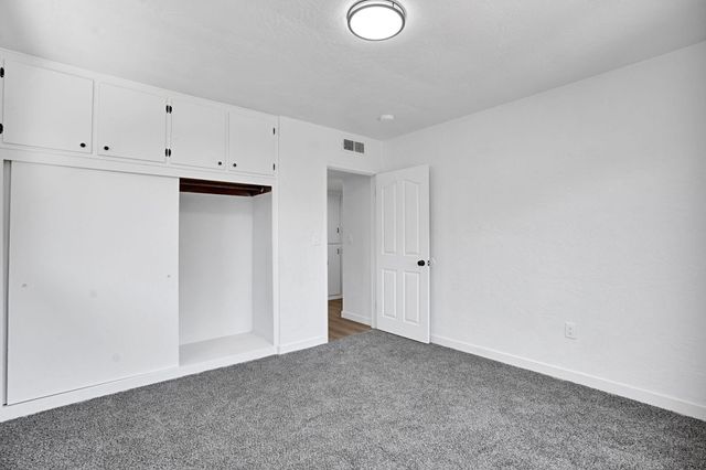 2938 E Willis Avenue, Fresno, CA 93726