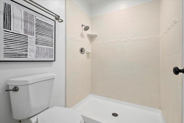 913 Apricot Avenue B, Campbell, CA 95008