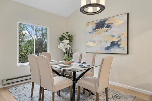 913 Apricot Avenue B, Campbell, CA 95008