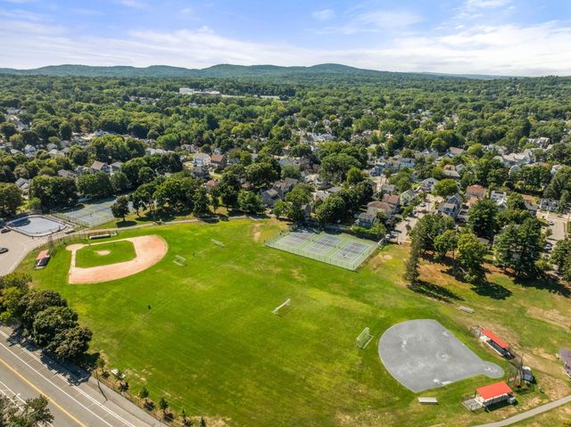 197 Blue Hills Pkwy, Milton, MA 02186