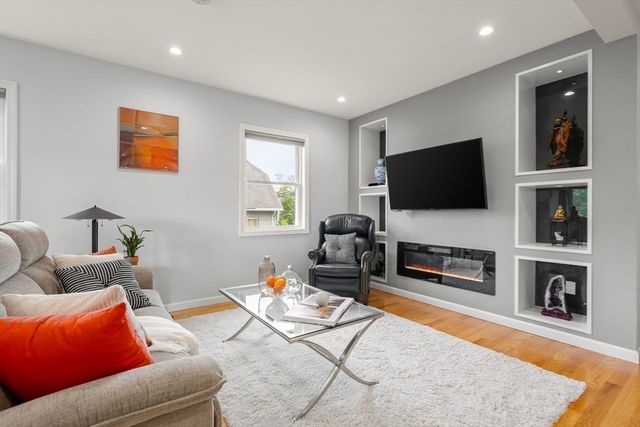 53 Wollaston Ave 1, Arlington, MA 02476