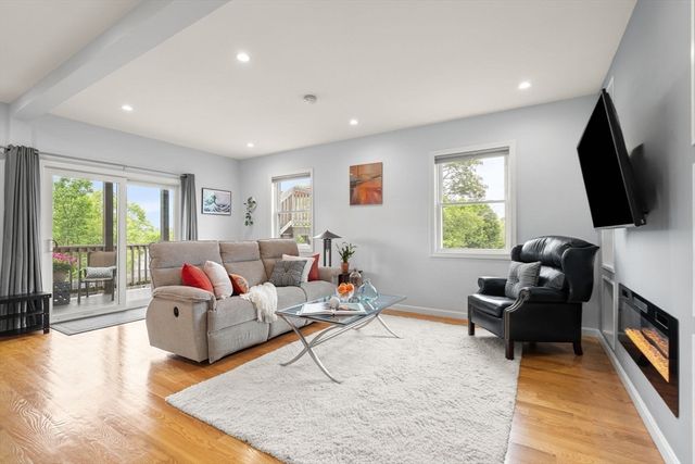 53 Wollaston Ave 1, Arlington, MA 02476