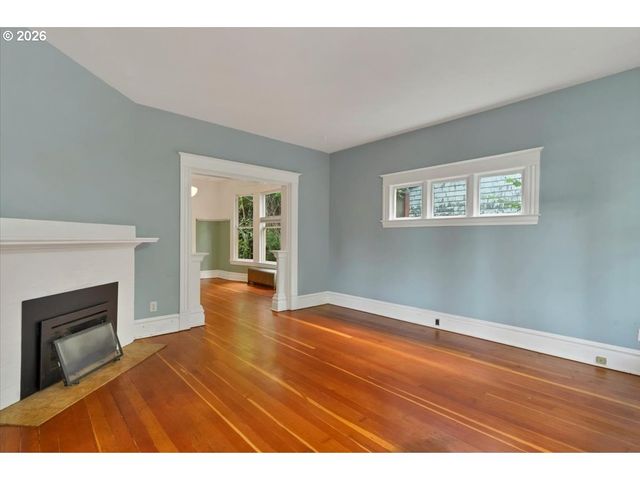 71 Ne SAN RAFAEL St, Portland, OR 97035