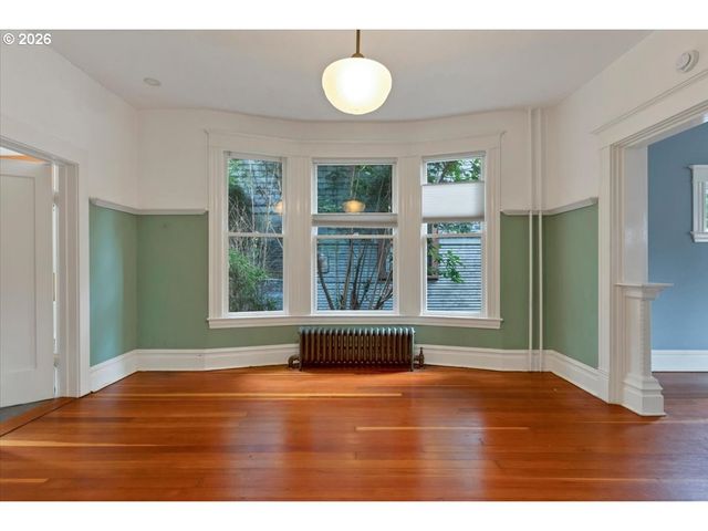 71 Ne SAN RAFAEL St, Portland, OR 97035