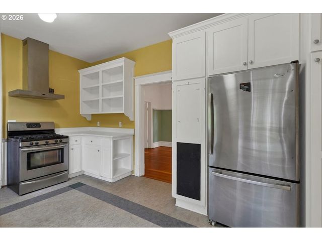 71 Ne SAN RAFAEL St, Portland, OR 97035