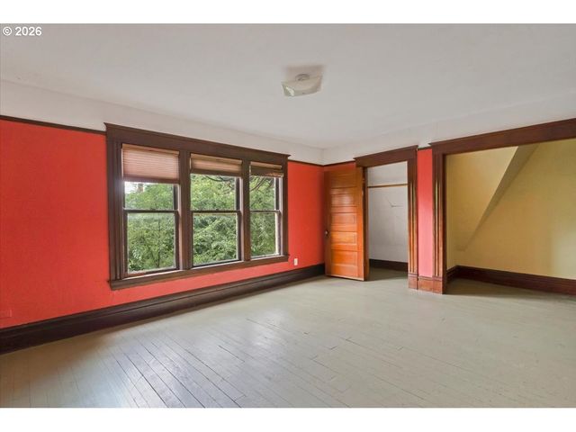 71 Ne SAN RAFAEL St, Portland, OR 97035