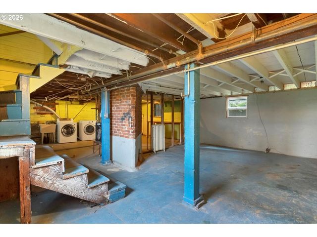 71 Ne SAN RAFAEL St, Portland, OR 97035