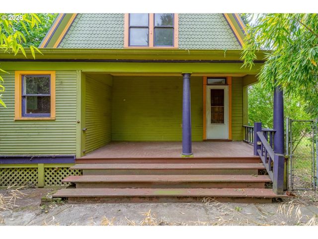 71 Ne SAN RAFAEL St, Portland, OR 97035